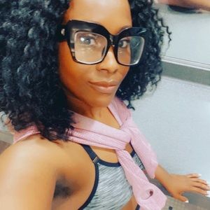 Meet your Posher, Malandra